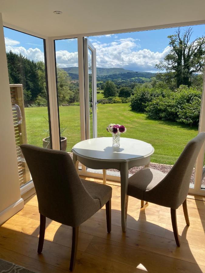 Cwmbach Lodge Luxury B&B Glasbury Eksteriør billede
