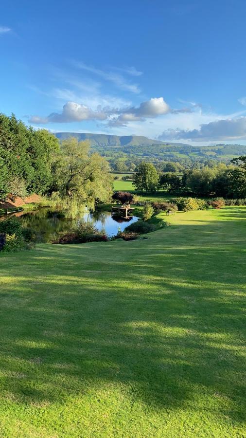 Cwmbach Lodge Luxury B&B Glasbury Eksteriør billede